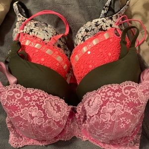 SOLD Victoria’s Secret Bra Bundle
